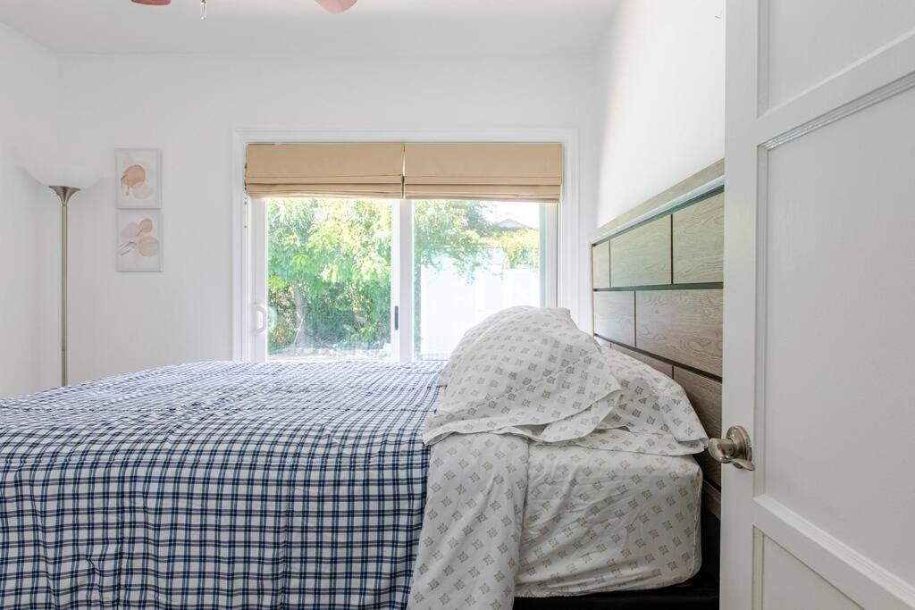 Вилла Newly Furnished Pool House Лос-Анджелес Экстерьер фото