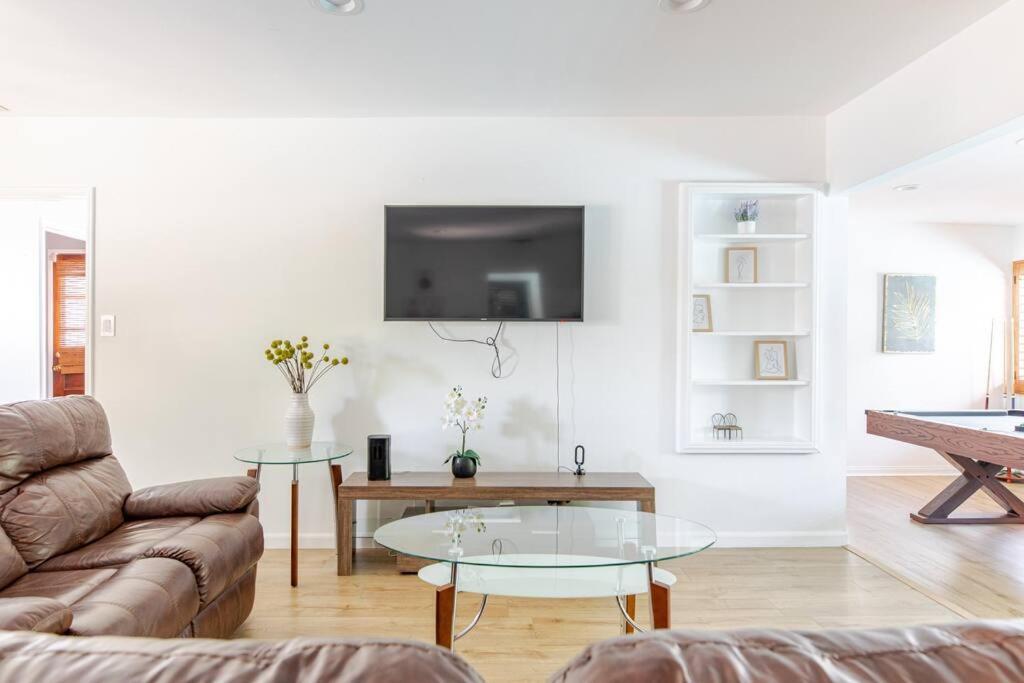 Вилла Newly Furnished Pool House Лос-Анджелес Экстерьер фото