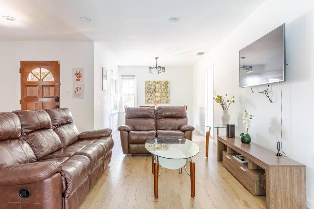 Вилла Newly Furnished Pool House Лос-Анджелес Экстерьер фото